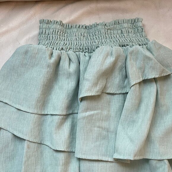 H&M Skirt - Picture 1 of 3